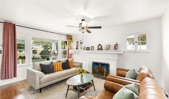 206 S Wisconsin St, Fallbrook, CA 92028