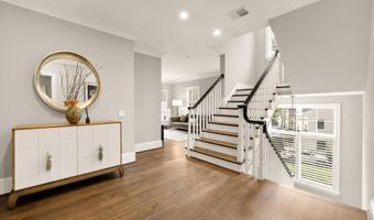6617 LYBROOK Ct, Bethesda, MD 20817