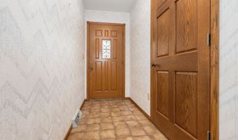 1402 N Arch St, Aberdeen, SD 57401