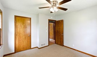 2707 Oakwood Dr, Bardstown, KY 40004