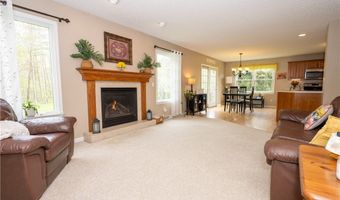 11686 Parkwood Dr, Alden, NY 14004