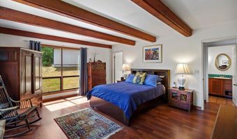 1365 Piiholo Rd, Makawao, HI 96768