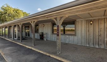 212 S Hickory St, Abbott, TX 76621