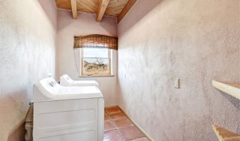 159 A County Rd 155, Abiquiu, NM 87510