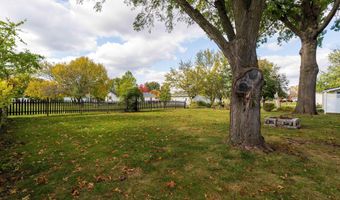 207 N 10th St, Albia, IA 52531