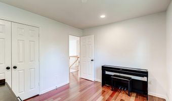 43968 BIDWELL Ct, Ashburn, VA 20147