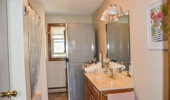499 W River Rd, Augusta, ME 04330