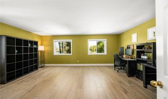 7686 E Big Canyon Dr, Anaheim, CA 92808