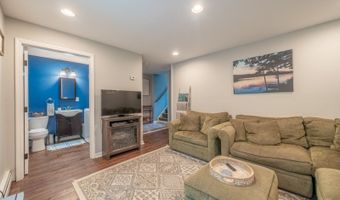 37 Evergreen Rd, Alloway, NJ 07461