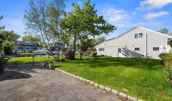 11 Stuart Ave, Amityville, NY 11701