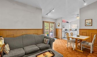 1437 Castle Mill Dr, Arnold, MO 63010