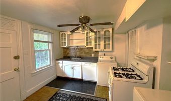 126 S 11th St, Airville, PA 15203