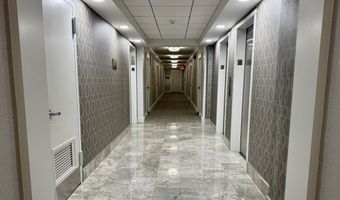 9 Hawthorne Place 4B, Boston, MA 02114