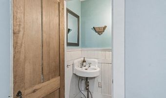 498 Montgomery Rd, Berkshire, VT 05447