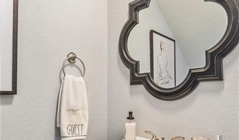 3903 SW Peachwood Dr, Bentonville, AR 72713