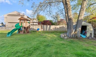62 Canonchet Trl, Cranston, RI 02921