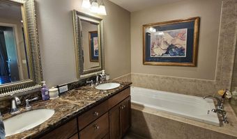 24 Kilolani Ln K104, Kihei, HI 96753