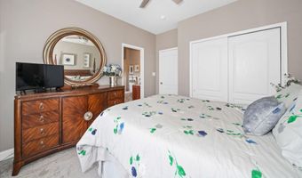 33 WATERTON Dr, Bear, DE 19701