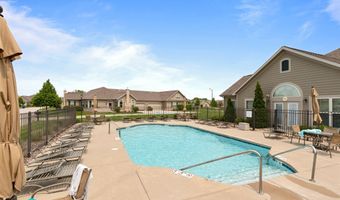 2215 E TUSCANY Way 62, Appleton, WI 54913