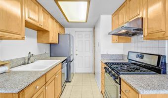 832 W Commonwealth Ave, Alhambra, CA 91801