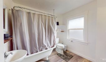 124 8th Ave N, Buhl, ID 83316