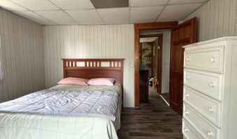 7 Howard Siding Ln, Abbot, ME 04406