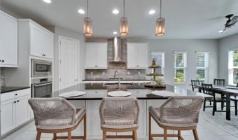 606 WINTERSIDE Dr, Apollo Beach, FL 33572