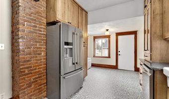 701 11th St NW, Austin, MN 55912