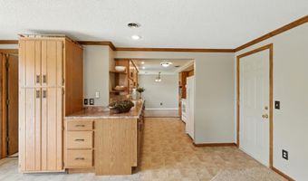 1209 Highland Dr, Auburn, IN 46706