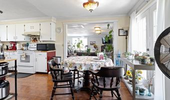 4635 DAISY St, Springfield, OR 97478