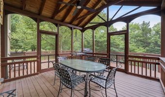 8004 SPLIT OAK Dr, Bethesda, MD 20817