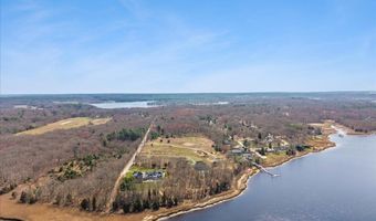 8 Ferry Ln, Berkley, MA 02779