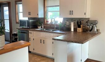 1309 E Elm St, Algona, IA 50511