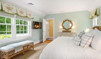 169 Wellington Ave, Newport, RI 02840