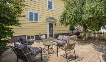 82 Cliffdale Ave, Cranston, RI 02905