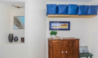 520 Lunalilo Home Rd 7211, Honolulu, HI 96825