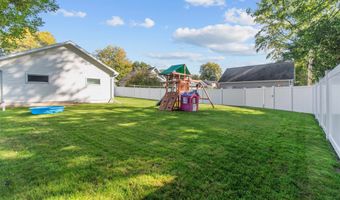 1343 W FRANKLIN St, Appleton, WI 54914