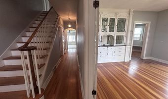 1207 8th St, Aurora, NE 68818