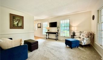 1125 Royal Dr, Amherst, OH 44001