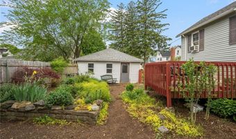 84 Ash Ave, Cranston, RI 02910