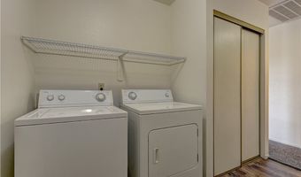 392 Dooley Dr, Henderson, NV 89015
