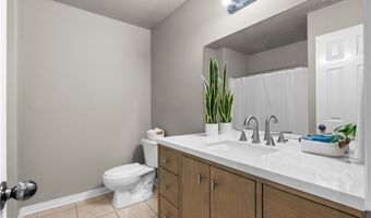 3906 SW Carriageway Ave, Bentonville, AR 72712