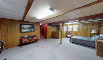 176 Powers Ave N, Alden, MN 56009