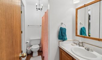 401 SE Lowell Dr 3, Ankeny, IA 50021