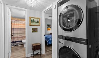 1640 JUNO Trl 205A, Astor, FL 32102