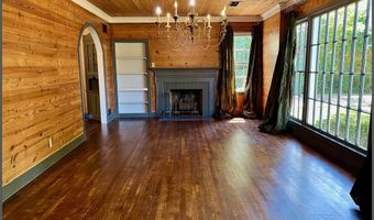 202 Bates St, Batesville, MS 38606