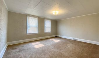 301 Wykes St, Aliquippa, PA 15001