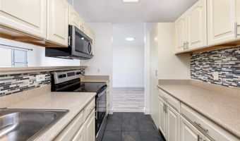 46-261 Kahuhipa St A208, Kaneohe, HI 96744