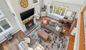 97 Angell Rd, Cumberland, RI 02864