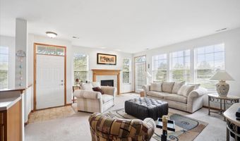 2616 Christie Dr, Algonquin, IL 60102